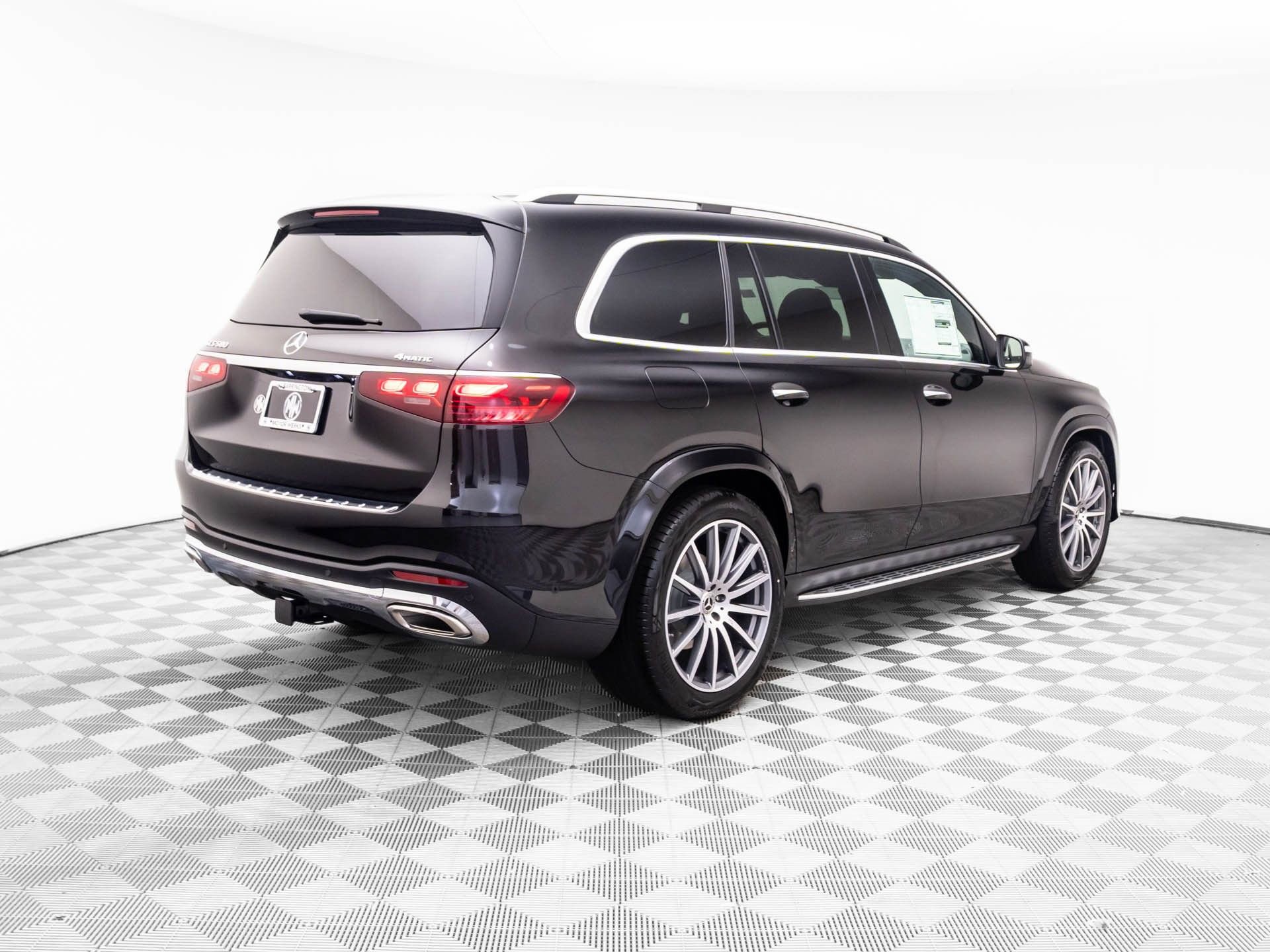 New 2026 Mercedes-Benz GLS 580 4MATIC image 5