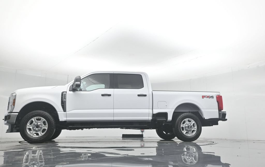 New 2026 Ford F250 XLT w/ FX4 Off-Road Package AWD/4WD image 7