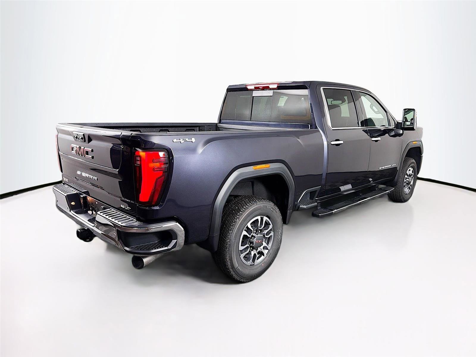 New 2026 GMC Sierra 2500 SLT w/ SLT Premium Package image 7
