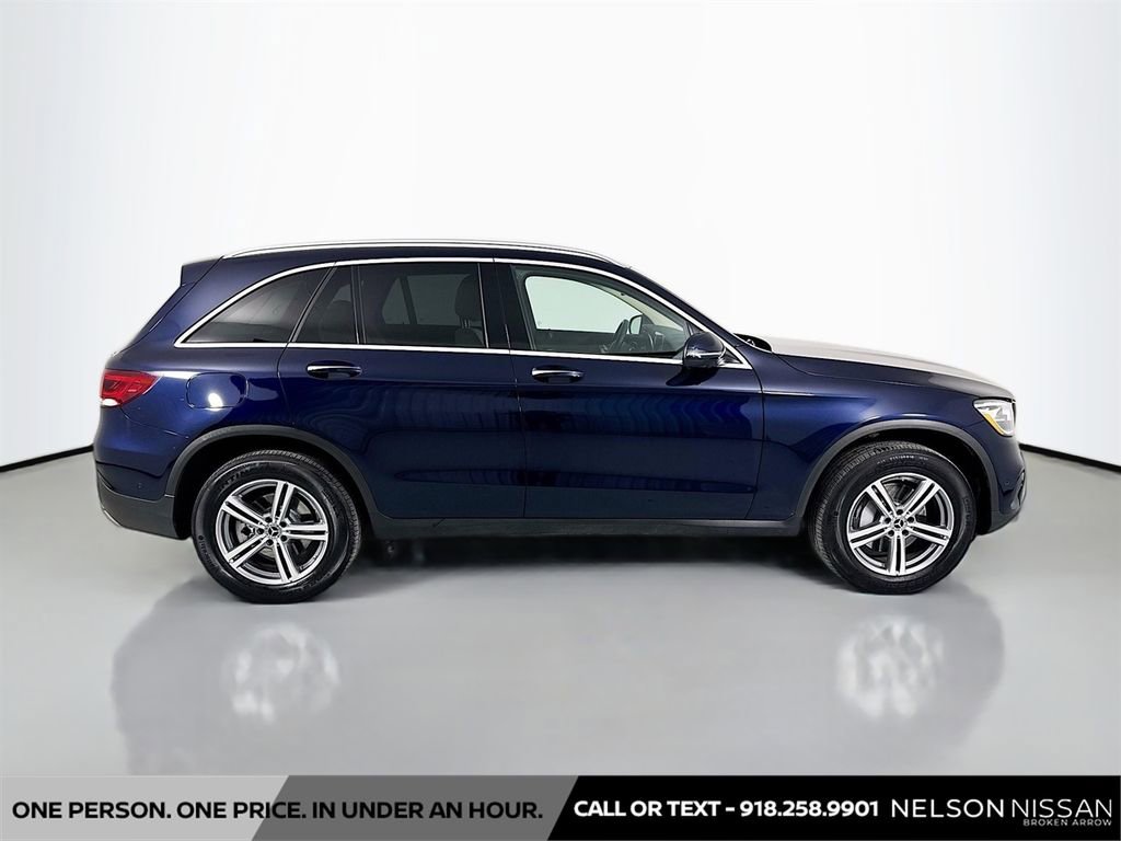 Used 2021 Mercedes-Benz GLC 300 4MATIC image 4