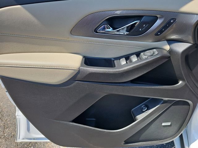 Used 2022 Chevrolet Traverse Premier FWD image 23