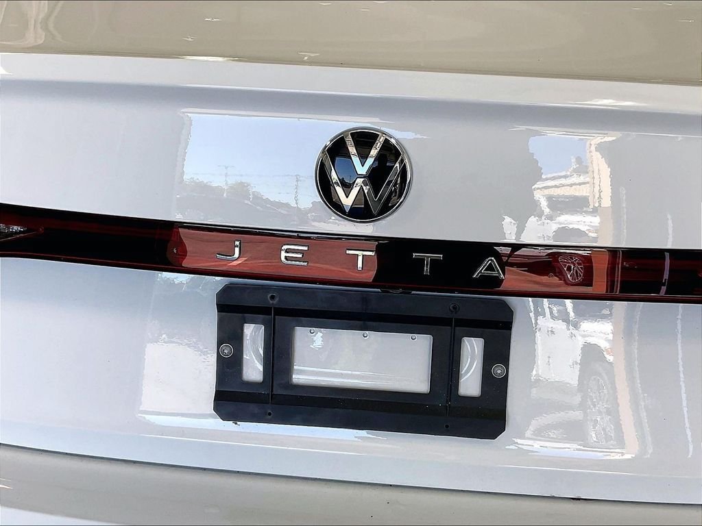 Used 2025 Volkswagen Jetta S FWD image 28