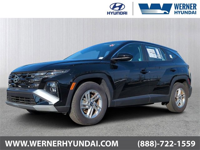 New 2025 Hyundai Tucson SE image 1