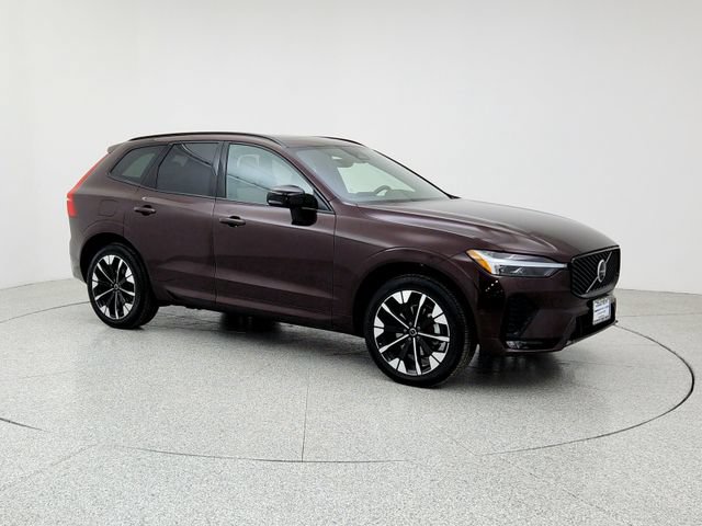 New 2026 Volvo XC60 B5 Plus w/ Climate Package AWD/4WD image 3
