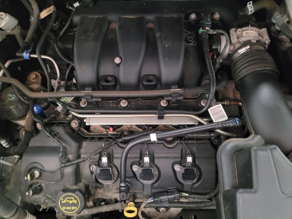 Used 2019 Ford Explorer XLT w/ Equipment Group 201A FWD image 30