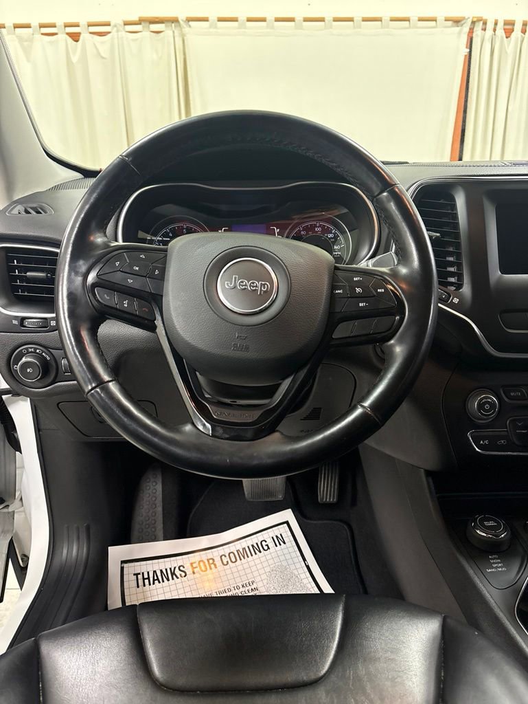Used 2021 Jeep Cherokee Latitude Plus AWD/4WD image 11