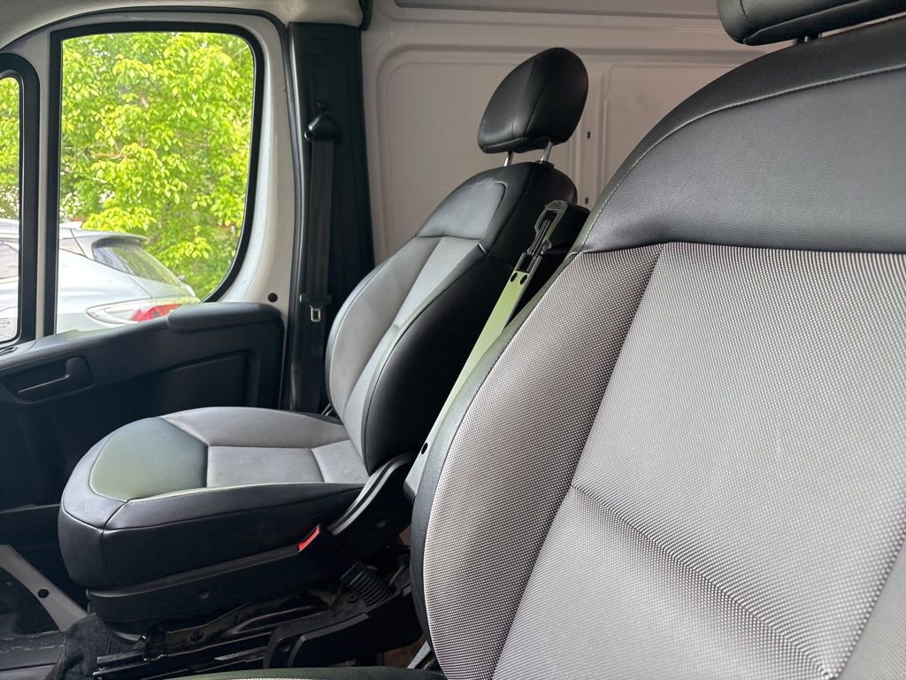 Used 2024 RAM ProMaster 2500 w/ Convenience Group image 10