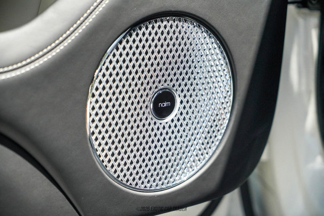 Used 2021 Bentley Bentayga AWD/4WD image 93