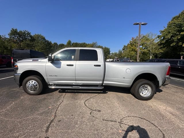 New 2026 RAM 3500 Big Horn AWD/4WD image 3