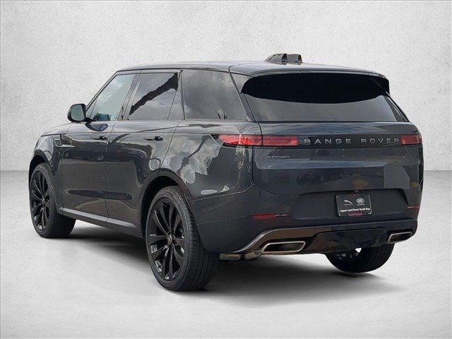 Used 2025 Land Rover Range Rover Sport SE AWD/4WD image 8