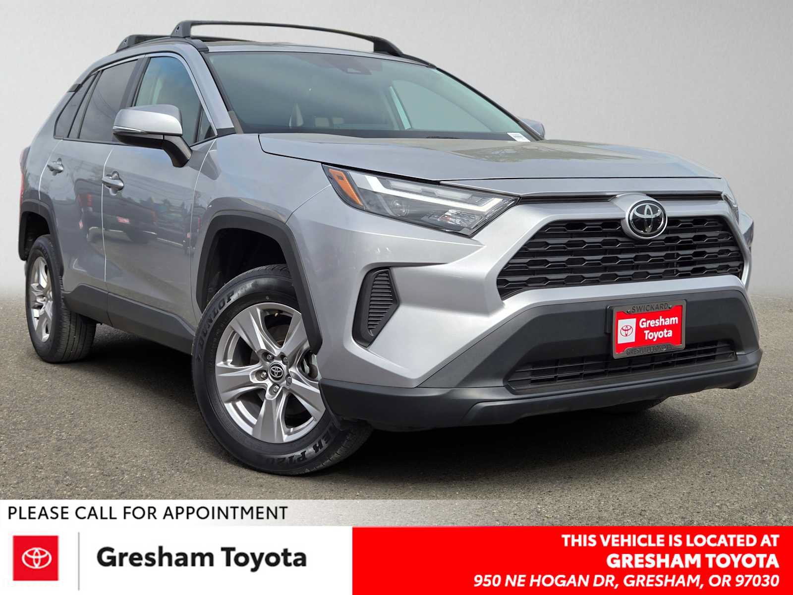 Used 2023 Toyota RAV4 XLE AWD/4WD image 1