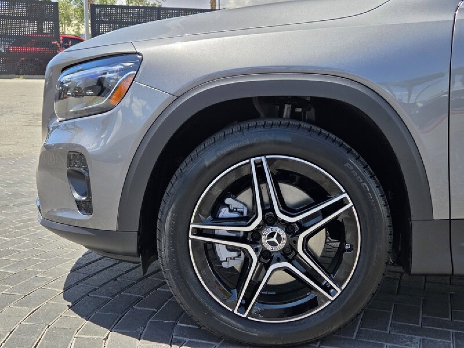 New 2026 Mercedes-Benz GLB 250 image 10