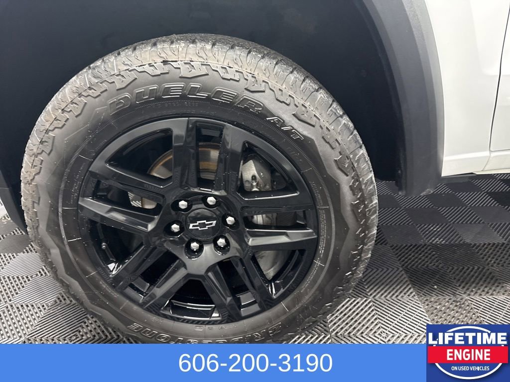 Used 2023 Chevrolet Colorado Trail Boss image 14
