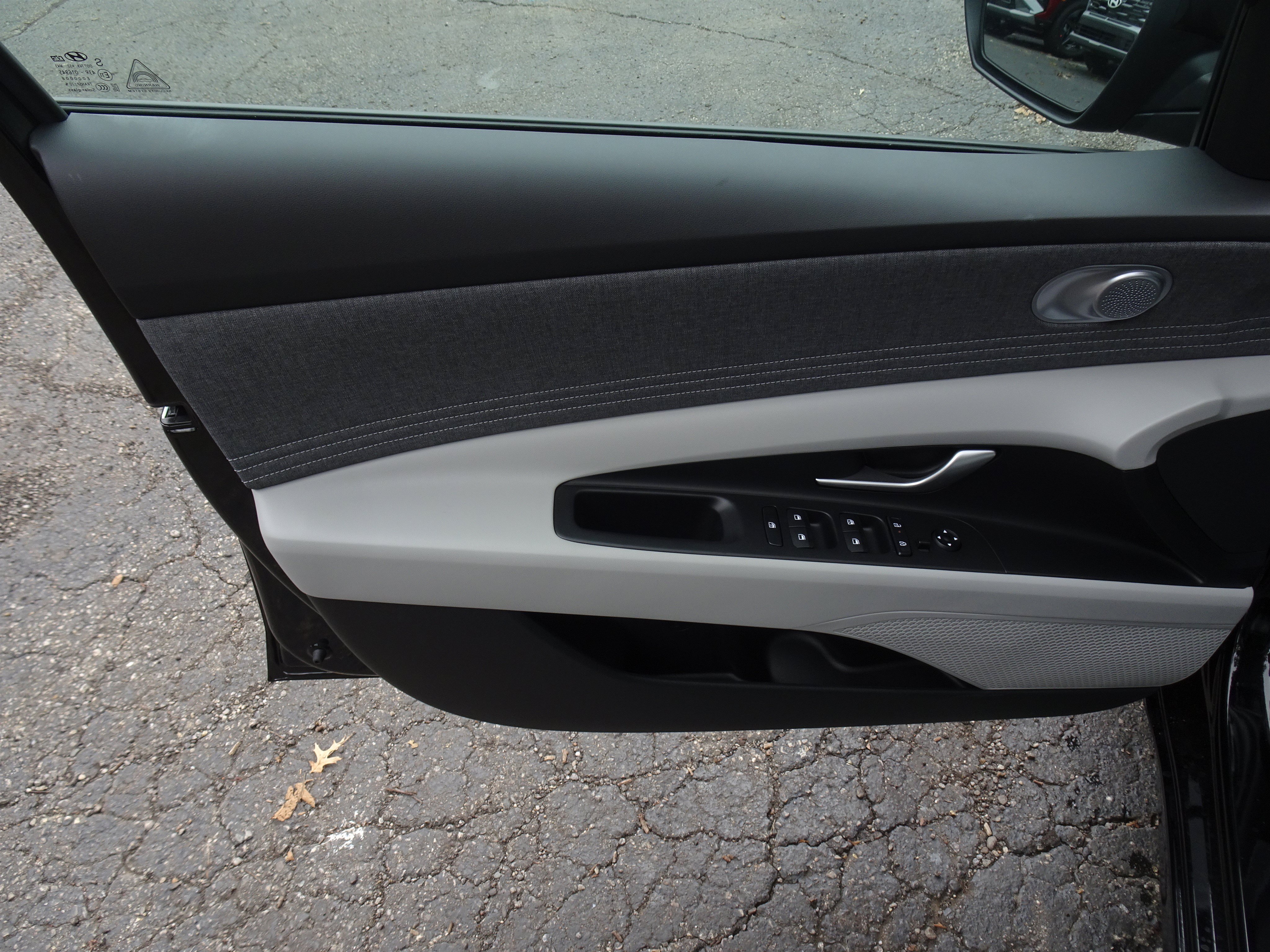 New 2026 Hyundai Elantra SEL Sport FWD image 13