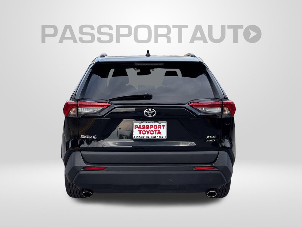 Used 2025 Toyota RAV4 XLE AWD/4WD image 7