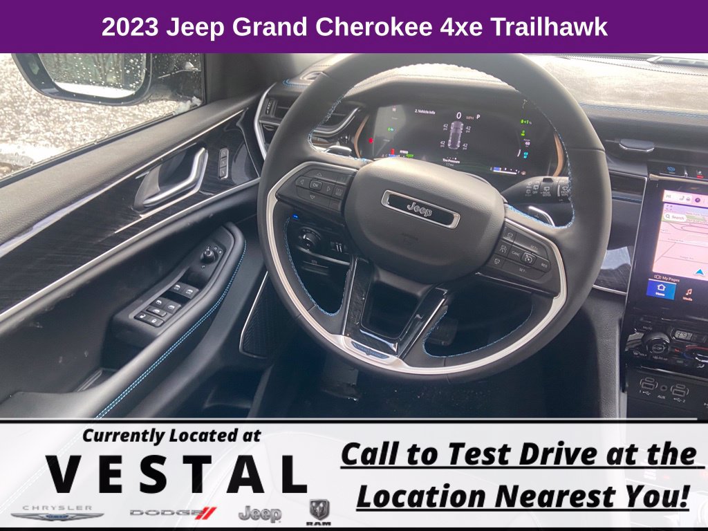 New 2023 Jeep Grand Cherokee Trailhawk AWD/4WD image 17