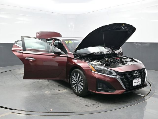 Used 2024 Nissan Altima 2.5 SV image 41