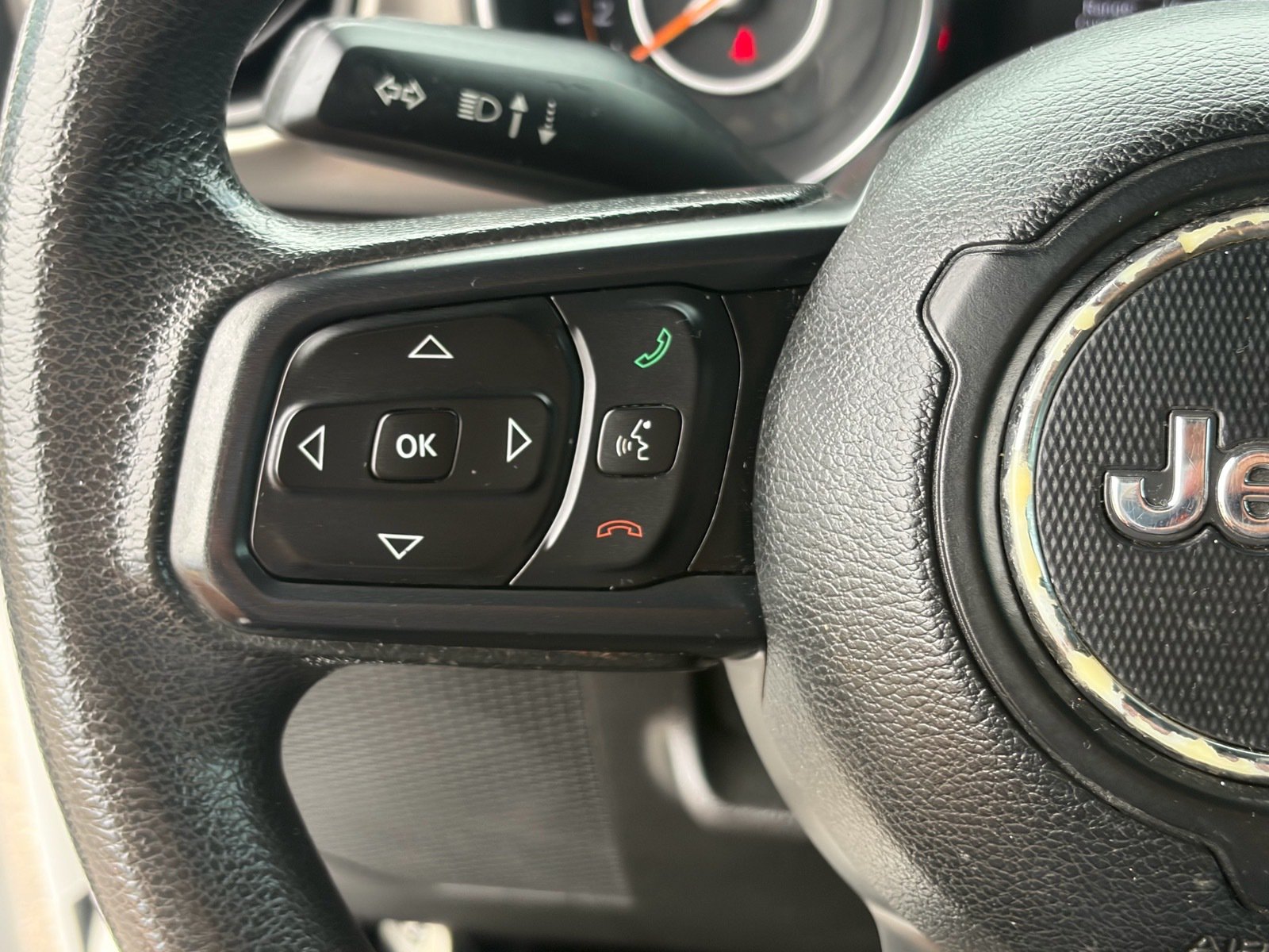 Used 2018 Jeep Wrangler Unlimited Sport AWD/4WD image 16