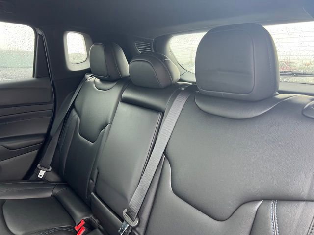 Used 2026 Jeep Compass Limited image 11