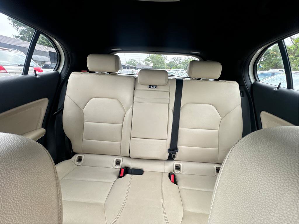 Used 2017 Mercedes-Benz GLA 250 image 35