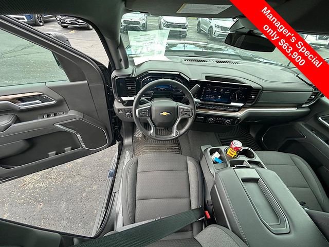 Used 2025 Chevrolet Silverado 3500 LT image 23