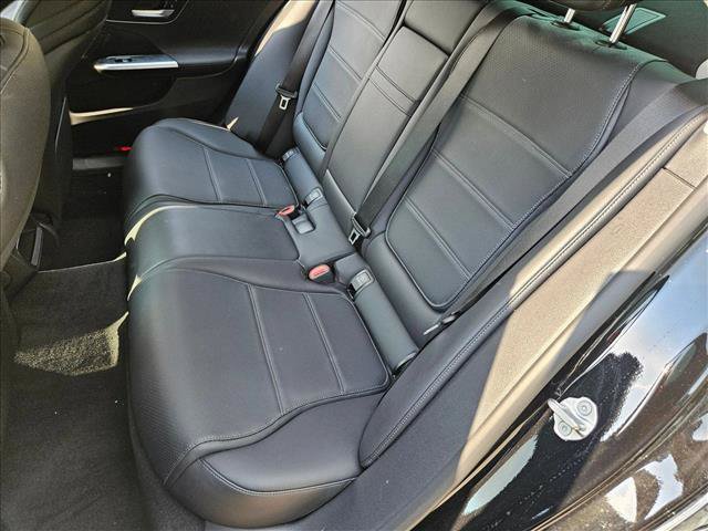 Used 2022 Mercedes-Benz C 300 Sedan image 16