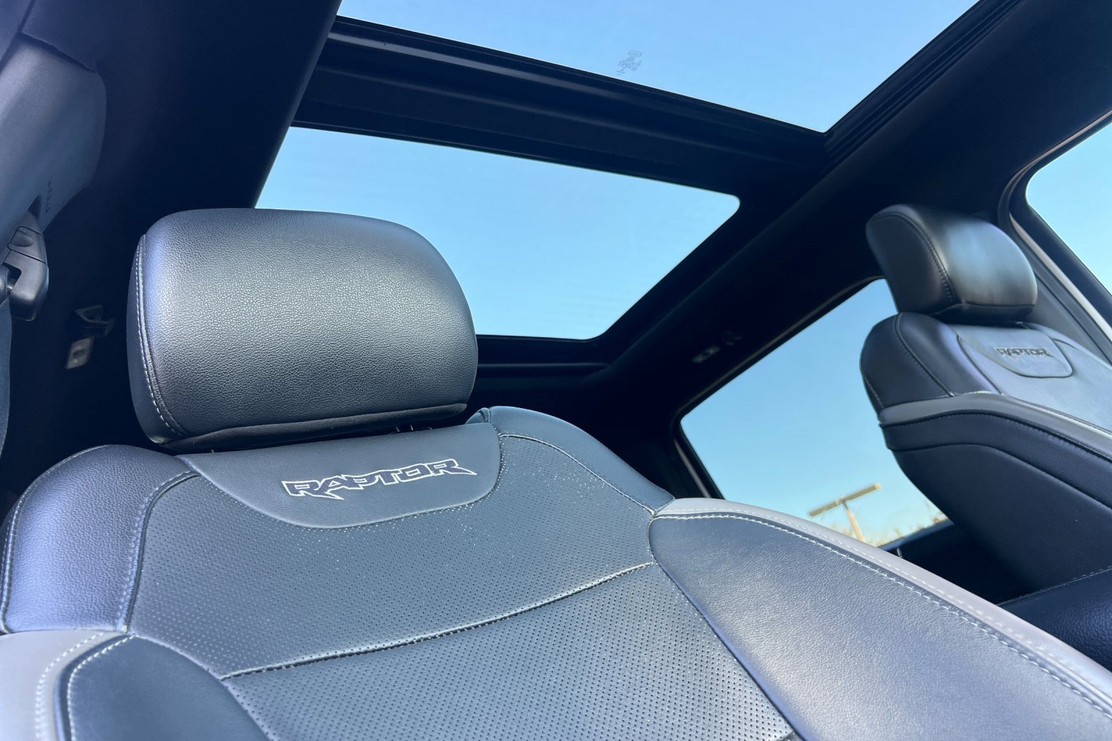 Used 2019 Ford F150 Raptor w/ Equipment Group 802A Luxury image 16