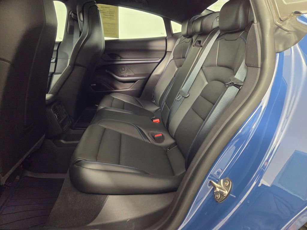 Used 2021 Porsche Taycan 4S image 24