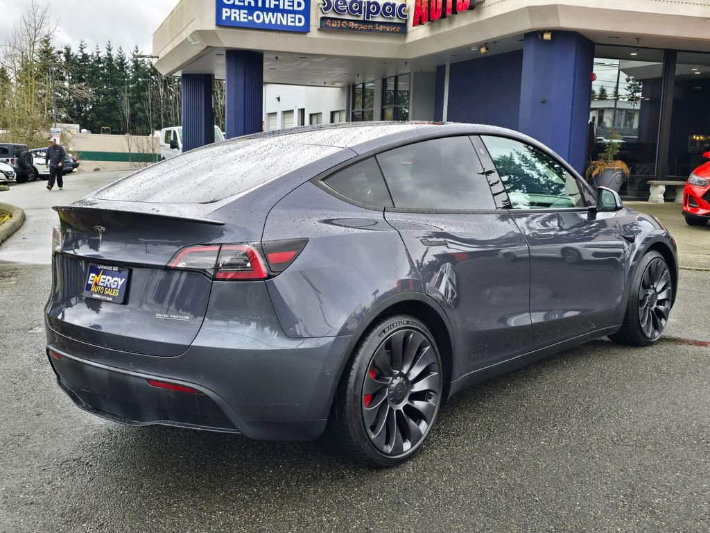 Used 2021 Tesla Model Y Performance image 8