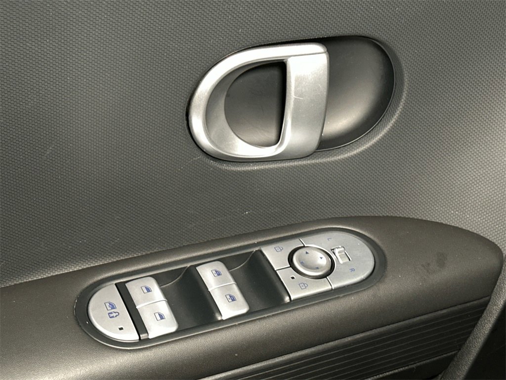 Used 2024 Hyundai Ioniq 5 SEL image 19