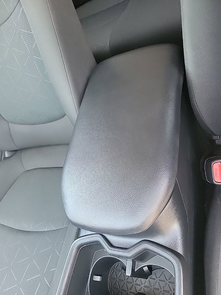 Used 2023 Toyota RAV4 XLE image 29