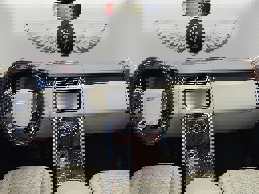 Used 2017 Land Rover Range Rover HSE image 11