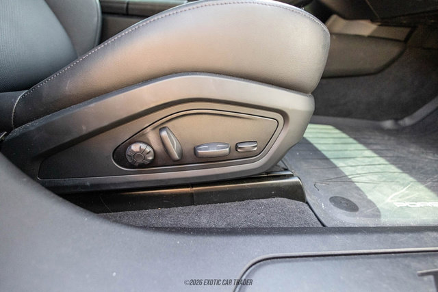 Used 2023 Porsche Taycan RWD image 63