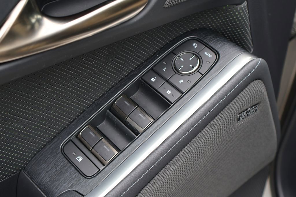 Used 2024 Lexus GX 550 AWD/4WD image 19