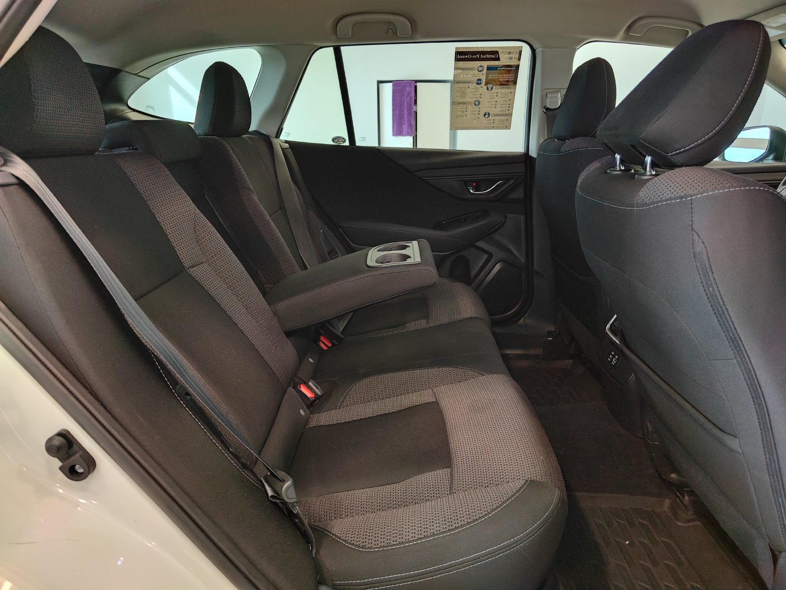 Used 2024 Subaru Outback Premium AWD/4WD image 13