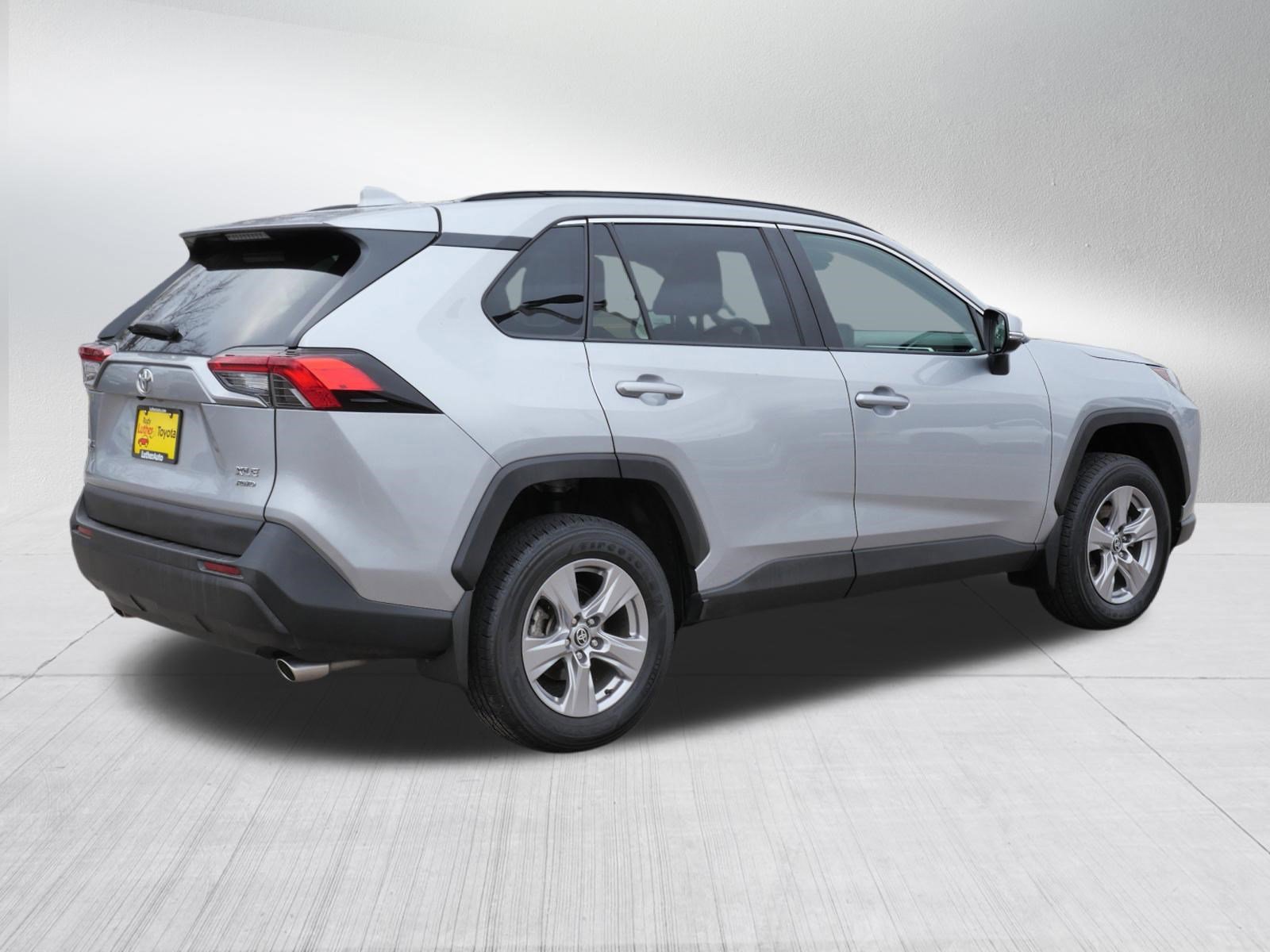 Certified 2022 Toyota RAV4 XLE w/ Convenience Package image 8