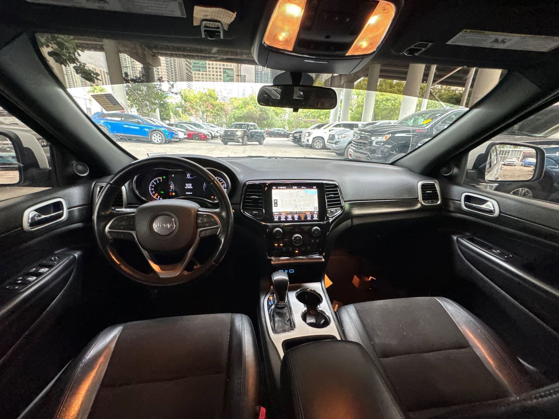 Used 2021 Jeep Grand Cherokee Laredo X image 28