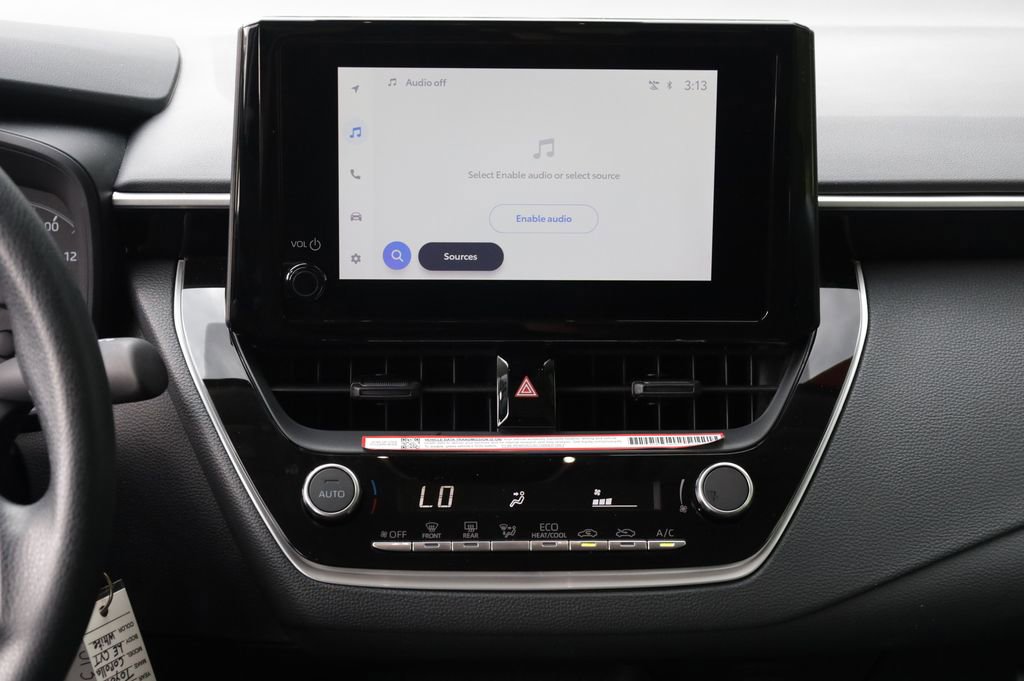 Used 2025 Toyota Corolla LE image 7