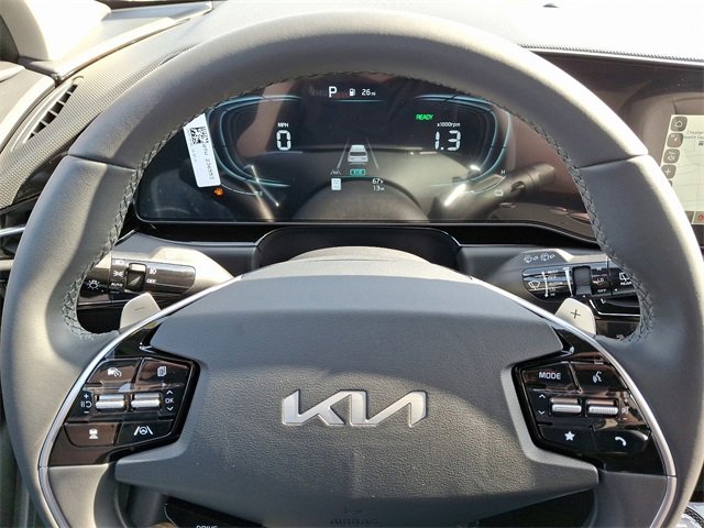 New 2025 Kia Niro EX Touring image 13