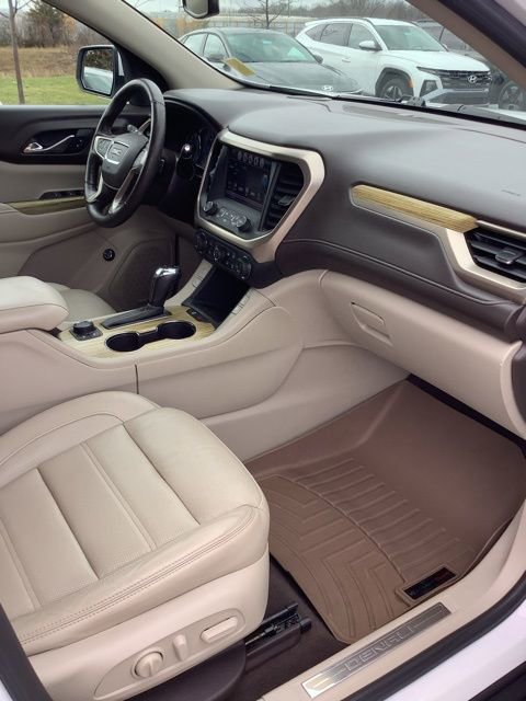 Used 2018 GMC Acadia Denali w/ Technology Package image 25