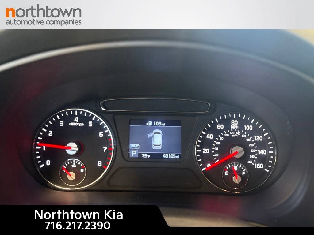 Used 2020 Kia Sorento LX FWD image 12