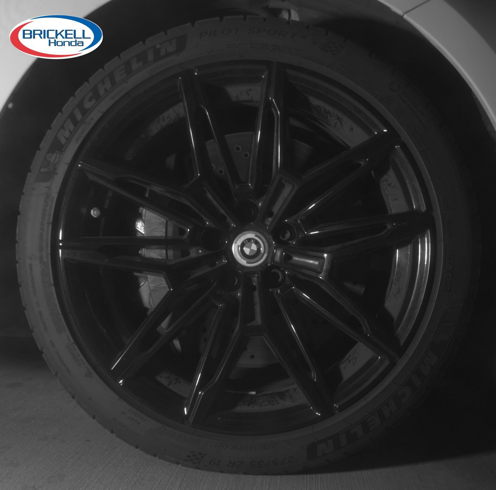 Used 2023 BMW M2 w/ Lighting Package RWD image 13