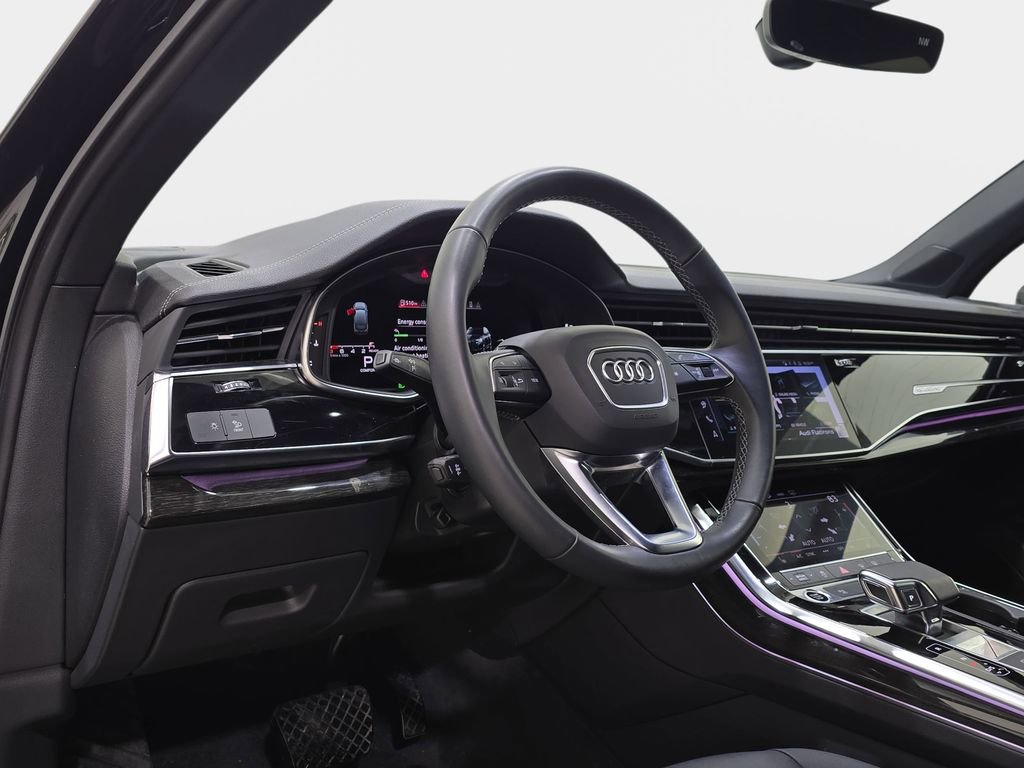 Used 2025 Audi Q7 2.0T Premium w/ Convenience Plus Package image 17