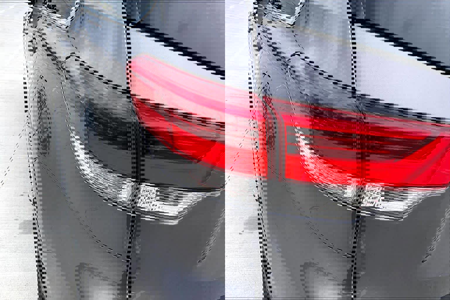 Used 2019 Toyota Highlander XLE image 25