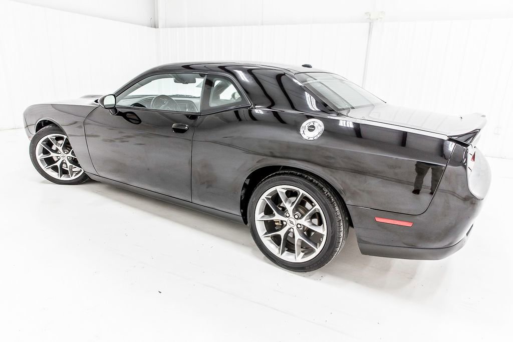 Used 2022 Dodge Challenger GT image 5