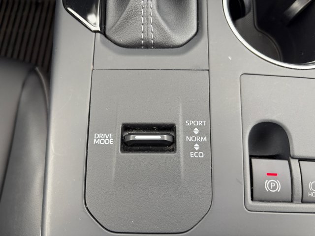 Used 2026 Toyota Highlander XLE AWD/4WD image 27