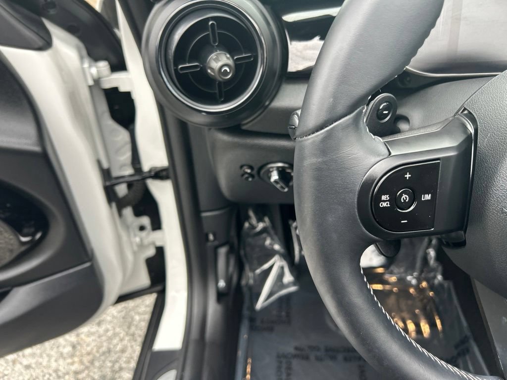 Used 2024 MINI Cooper S FWD image 25