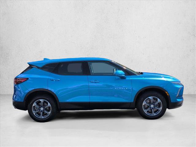 Used 2025 Chevrolet Blazer LT FWD image 5