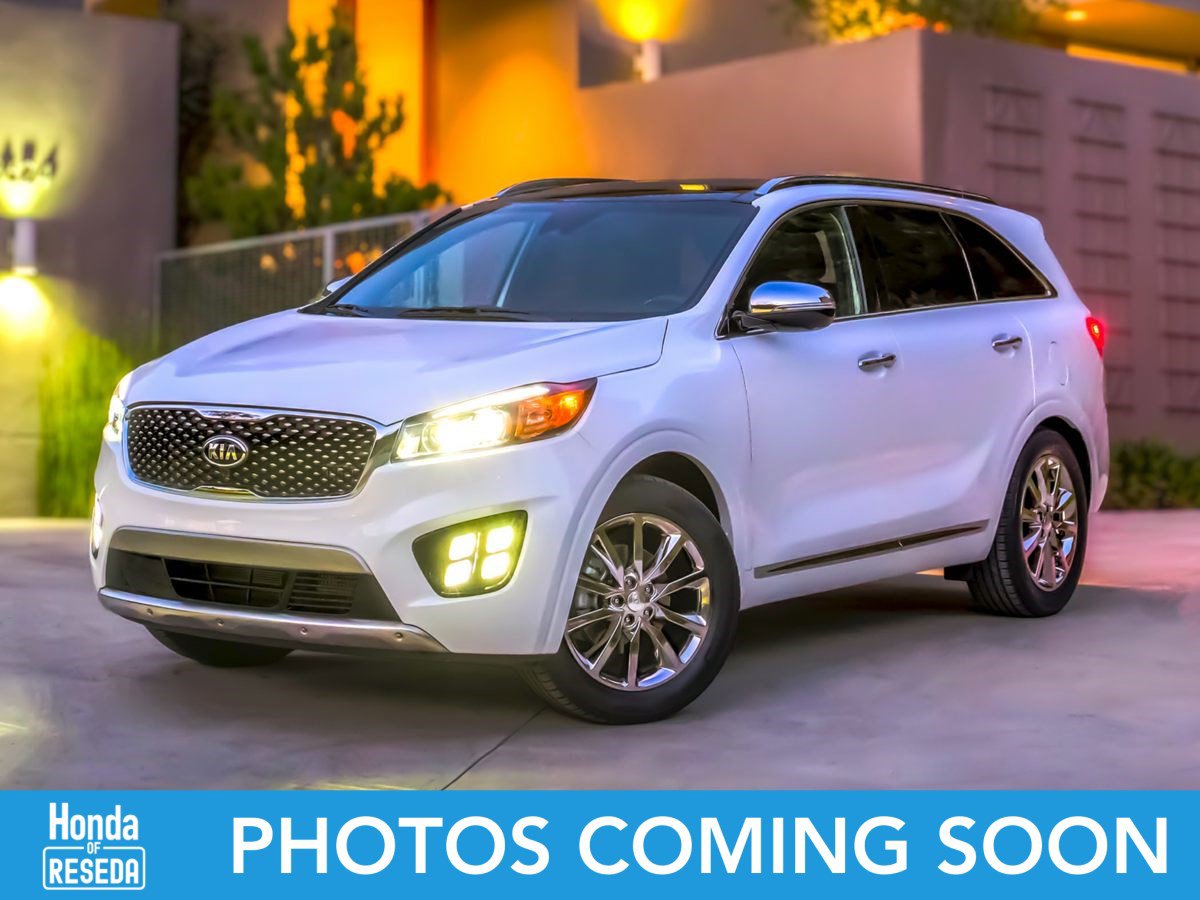 Used 2017 Kia Sorento LX w/ LX Convenience Package