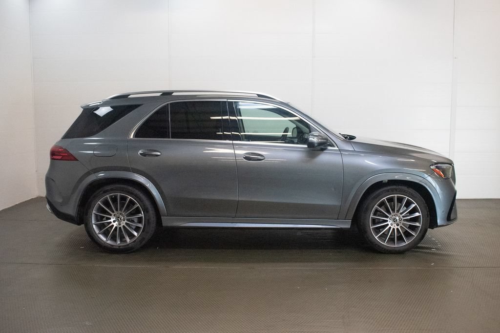 Used 2025 Mercedes-Benz GLE 350 4MATIC image 3
